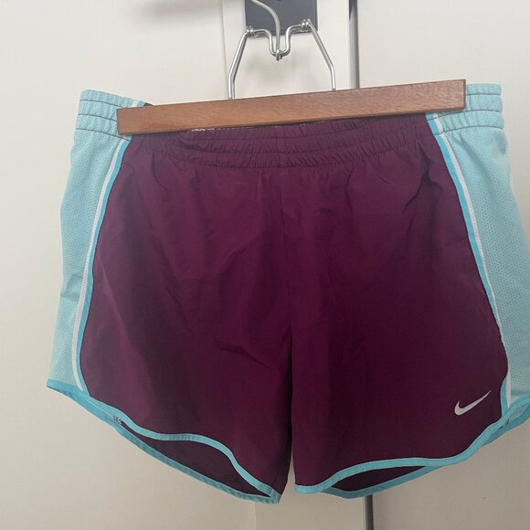 Nike Dri-FIT Tempo Women’s Running Shorts - Picture 2 of 6